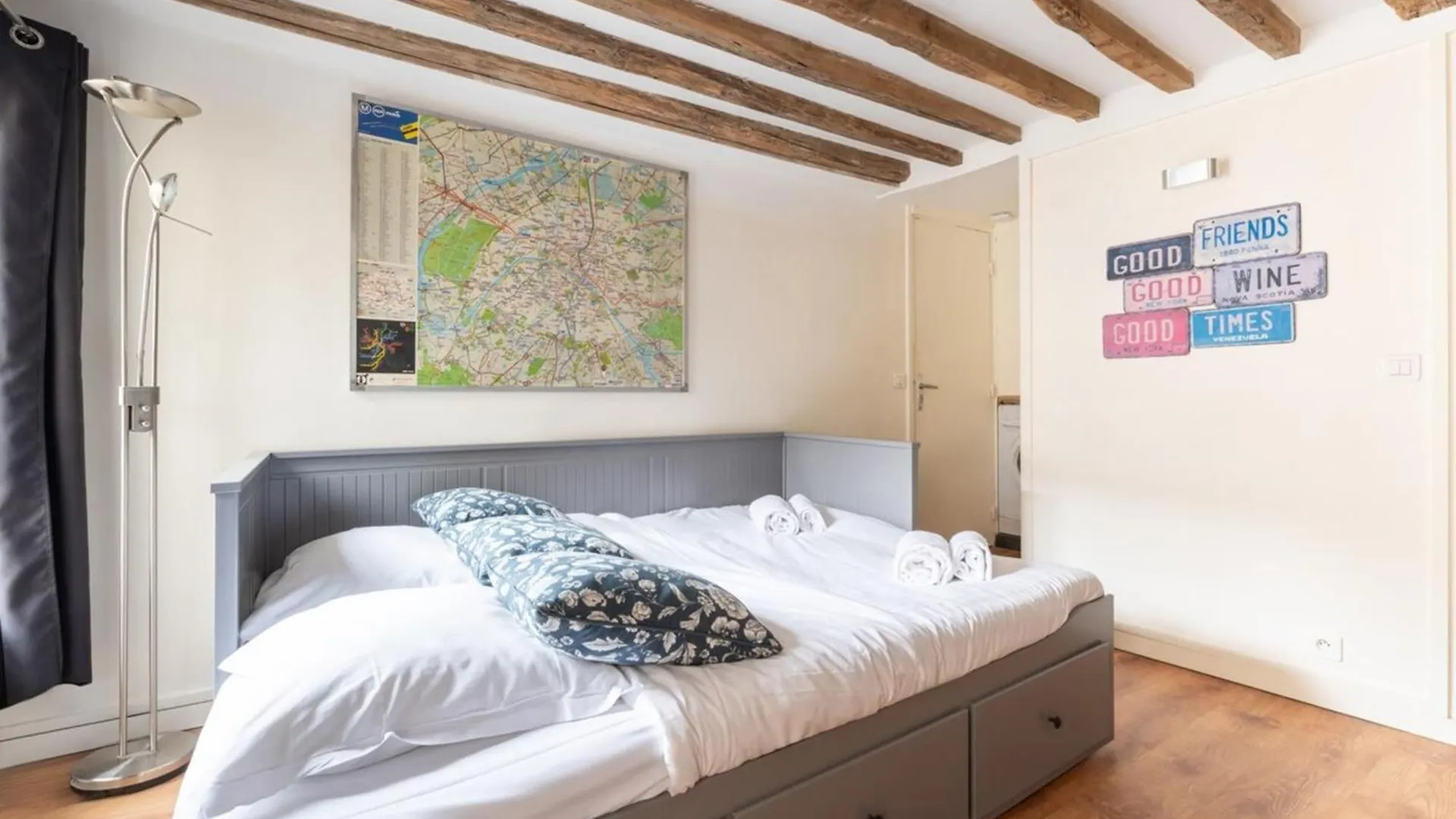 Central Parisian-style Studio Apart - Sentier Paris