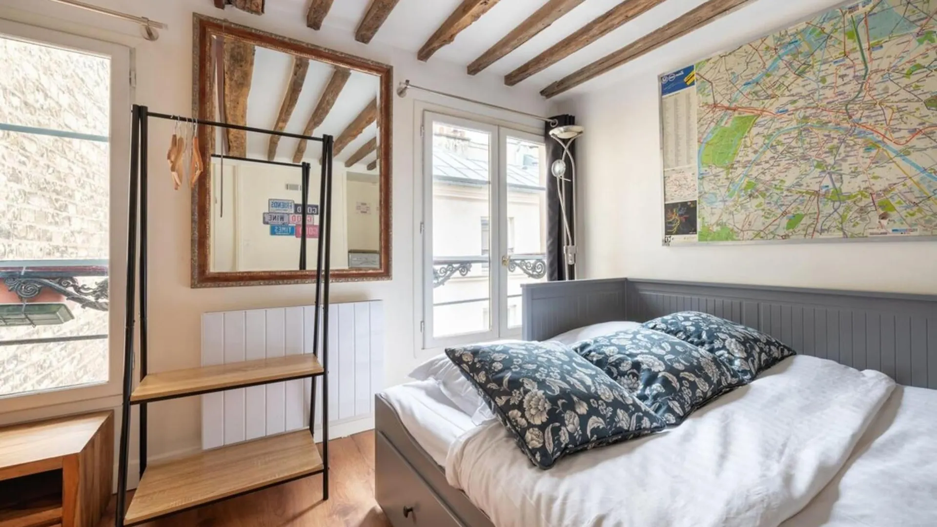 Apartman Central Parisian-style Studio Apart - Sentier *